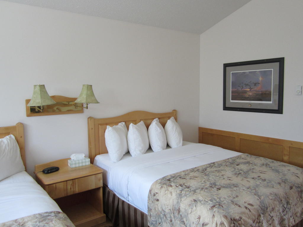Beaver Creek Lodge And Cabins McBride Chambre photo