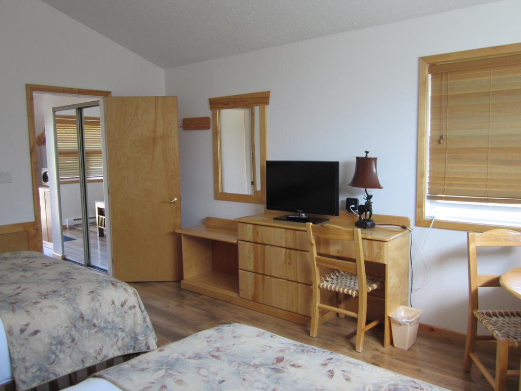 Beaver Creek Lodge And Cabins McBride Chambre photo