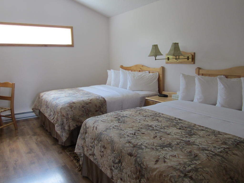 Beaver Creek Lodge And Cabins McBride Chambre photo